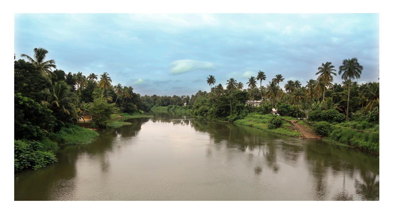 Neelambari Resorts Urakam Bagian luar foto